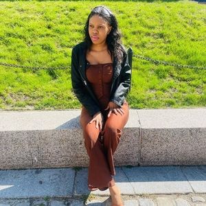 Meet your Posher, Amelia